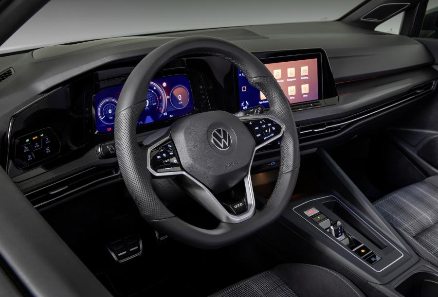 Торпедо Volkswagen Golf GTD 2020 года  (WW) (фото 14 из 17)